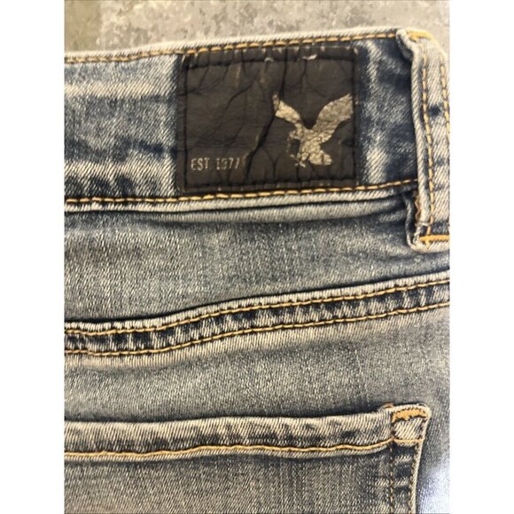 American Eagle Outfitters Jean Shorts Sz 6 Super Stretch High-Rise Distressed - Picture 5 of 10